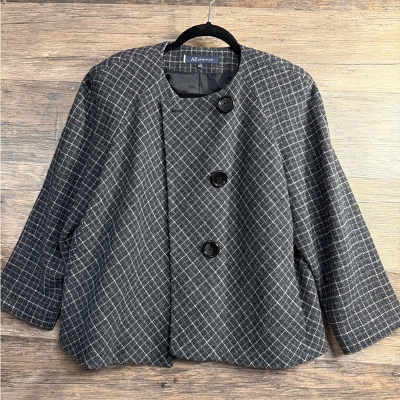 Anne Klein Jackets & Blazers - Anne Klein Women's Black and White Plaid Blazer